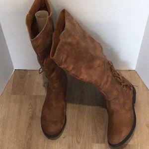 Rampage Brown Lace Up Boots Suede size 7 preowned great condition side zipper